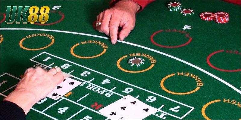 Những thuật ngữ phổ biến trong luật chơi Baccarat